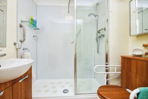 SHOWER ROOM- click for photo gallery